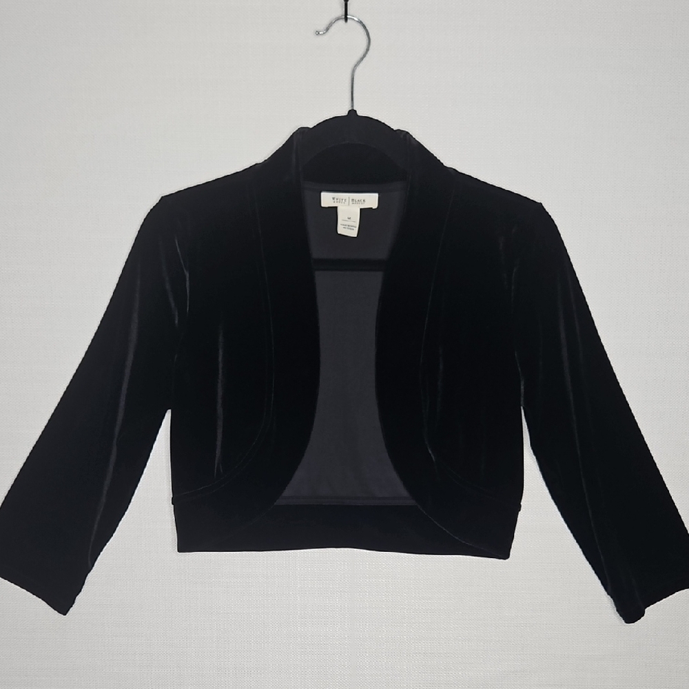 White House Black Market Black Velvet Cropped Jacket Women's‎ Size M